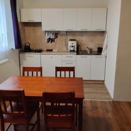 Apartmány V Zahradě Zálší, hotel in Zálší