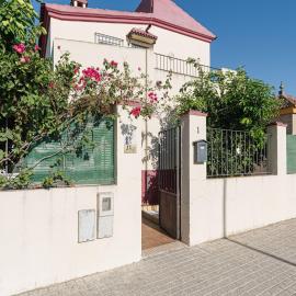 Holiday Home near Sevilla with Pool