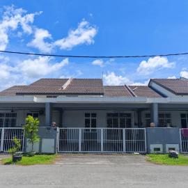 BARAQAH HOMESTAY KAMUNTING TAIPING a, hotel in Kamunting