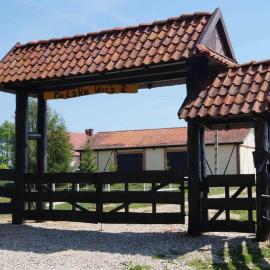 Agroturystyka Zacisze, hotel u gradu Dominowo