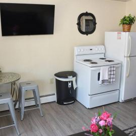 68 East Grand 1 - One-Bedroom Suite by the Beach