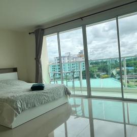 Bangsaray Beach B619 บางเสร่ บีช รายเดือน, hotel a Bang Sare