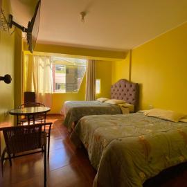 Churin Hostal J&D – hotel w mieście Churin