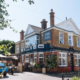 The Fox Pub & Inn, hotel i Hanwell
