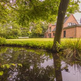 Lake House Central Lyngby, hotel v mestu Kongens Lyngby