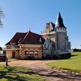Proche Valenciennes - Appartement 24 m2 dans dépendances château