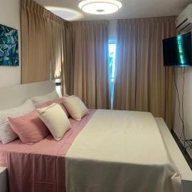 Tranquil 3 Bedroom Apartment - Pool & Private Beach Access