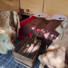 Naturlig på Korsgården Glamping, hotel en Nysted