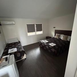Coal n Cattle Hotel Motel – hotel w mieście Moura