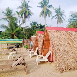 Amwani Beach Camp - Mini Glamping Tent โรงแรมในเอลนิโด