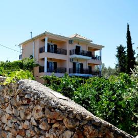 Despoina Rooms: Tsoukaladhes şehrinde bir otel
