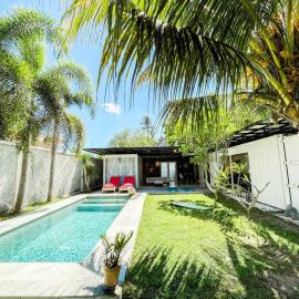 Tropical 2BR Escape & Walk to Selong Belanak Beach