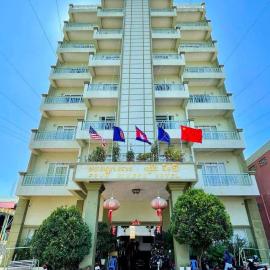 Four Rivers Hotel, khách sạn ở Stœ̆ng Trêng