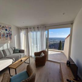 Appartement climatisé avec terrasse et vue panoramique