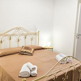 Jasmine House Ustica heart