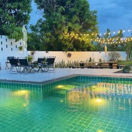 Vela Pool Villa Hatyai, hotel a Sathani Khlong Rian