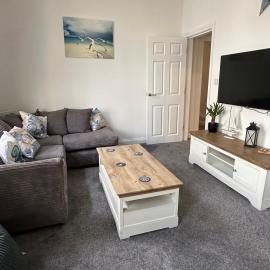 Seaside stay in Teignmouth، فندق في Dean