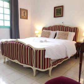 La Villa des Pins - Provence 4 ch - Angondje, hotel a Libreville