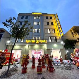 SƠN NGUYÊN Hotel, hotelli kohteessa Tràng Kinh