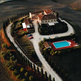 Il Cortile - luxury apartment in Tuscany, hotel en Montecatini Val di Cecina