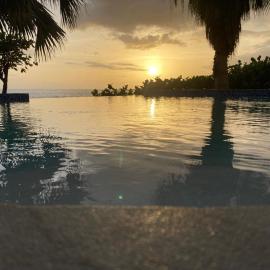 Whispering Clouds Beach House, hotell i Kings Pen