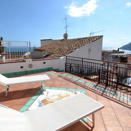 Dalla torre al mare INTERA CASA SU TRE LIVELLI