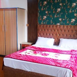 Mezbaan Guest House, hotel in Nathia Gali
