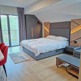 Tara Escape Apartment - Kaluđerske Bare, hotelli kohteessa Iglići