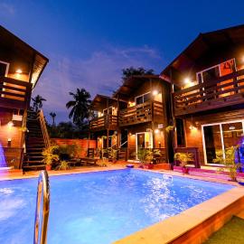The Plix Resort, hotel en Morjim