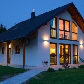 Country Gold Holiday Home, hotel in Lič