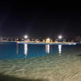 شاليه ثلاث غرف مكيف ومجهز بالكامل, hotel di ‘Atāqah