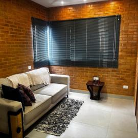 Casa em local tranquilo - Bairro Recanto dos Pássaros, hotel in Cuiabá
