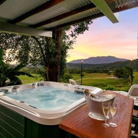 Cassowary Falls Gateway Daintree, hotell i Daintree