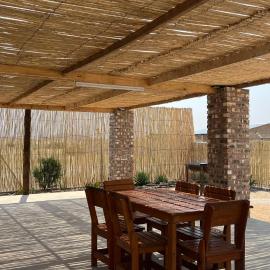 The Pine Loft, hotel din Uis