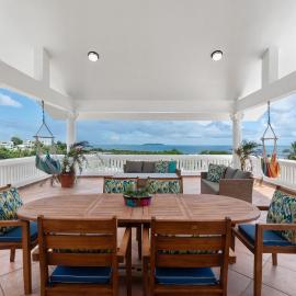Casa Blue Laguna I Tropical Scape with Ocean View, hotel a Las Croabas