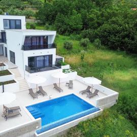 Exclusive Villa Belenum with breakfast,gym,sauna