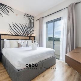 New Modern Pool Front Condo Near IT Park
