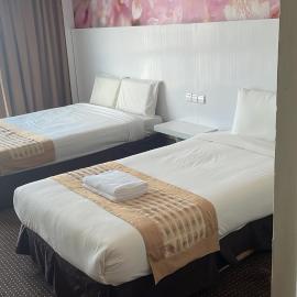 Waterfront Homestay, hotel di Bintulu