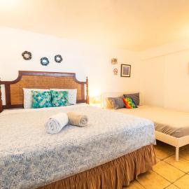 3-Bedroom Deluxe Beachfront Suite 7 Atabey, hotelli kohteessa Vieques