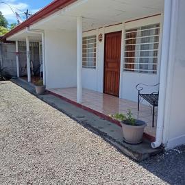 Apartamentos y Cabinas Geckos, hotel v destinácii Sardinal