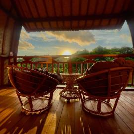 Tropical Private Bungalow Oasis Kemuning Bukit, hotel in Ungasan
