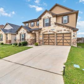 New Braunfels Modern Spacious 5-bedroom house, hotel din New Braunfels
