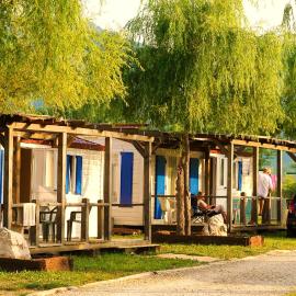 Mobilehouse & Camping Lijak, ξενοδοχείο σε Šempas