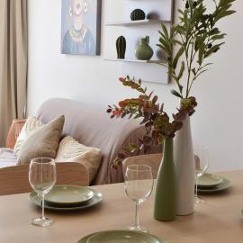 Industrial Stay in Apollo Residence w free parking