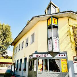 Hotel Wirtshaus Römerhof, hotel u gradu 'Leibnitz'