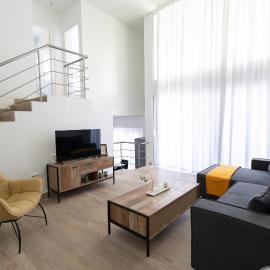 3-Bedroom Apartment in Marousi