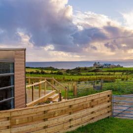 Cnocanreoch Farm Glamping, hotel in Kilmory