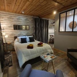 Studio de L'Auberge du château, hotel v destinácii Génos