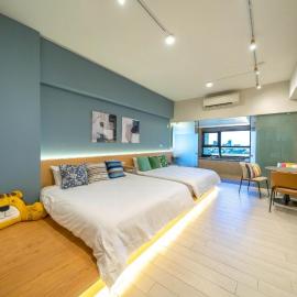 歐加温泉旅店: Toucheng şehrinde bir otel