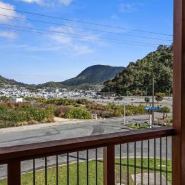 Coastal Charm - Picton Holiday Home, hotel in Picton